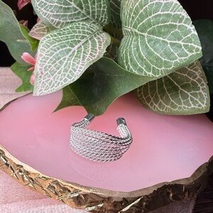 Elegant Silver Braided Women's Ring